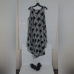 XPRESS Size L Black and White One Shoulder Sundress 55%cotton  45%polyester